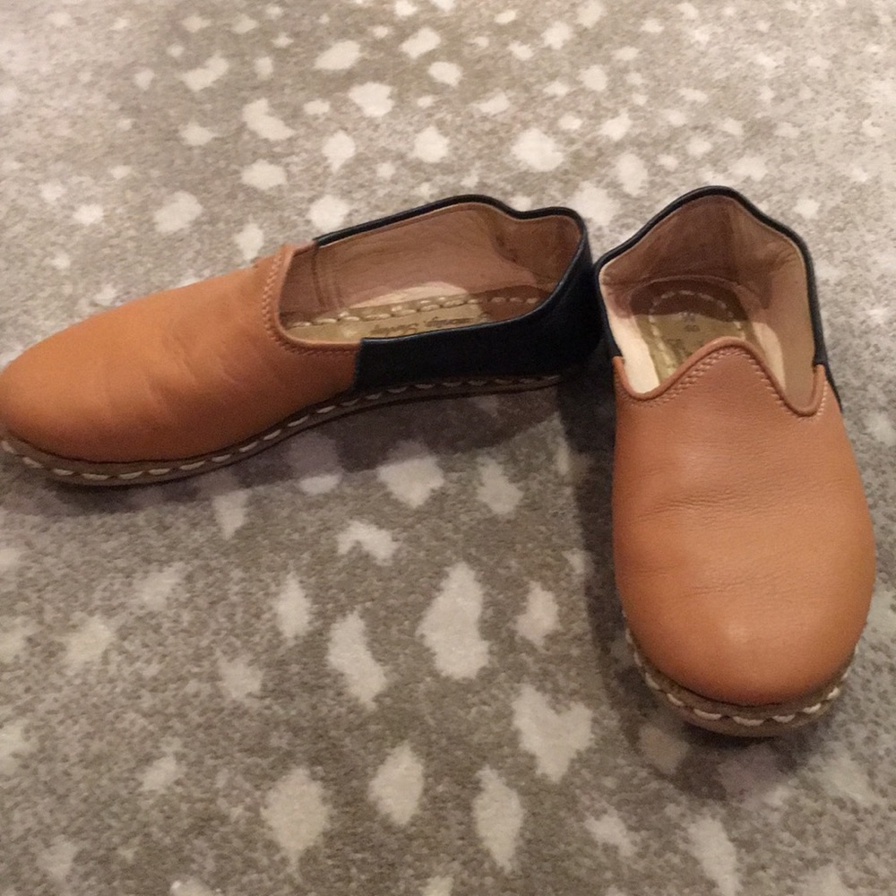 Sabah 2 toned slip ons